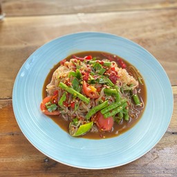 ตำเส้นเล็กหมูยอ