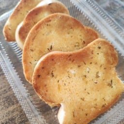 ขนมปังกระเทียม