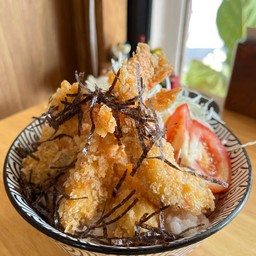 ข้าวหน้าคัตสึกุ้ง 6 ตัว