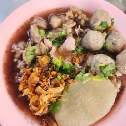 ตาน้อย ก๋วยเตี๋ยวแชมป์ คลองแวะ
