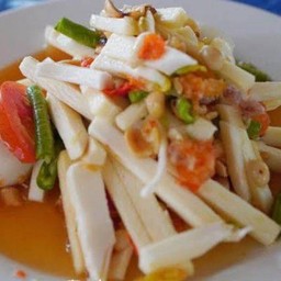 ตำไทยไข่เค็มยอดมะพร้าวอ่อน