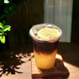 ไรส์ แอนด์ ชายน์ สปาร์กลิ้ง (ซิกเนเจอร์)