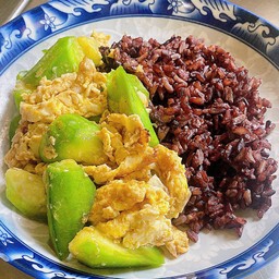 บวบผัดไข่ (เมนูเกือบคลีน)