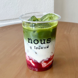 มัทฉะสตรอว์เบอร์รี่