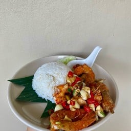 ข้าวราดคั่วพริกเกลือ