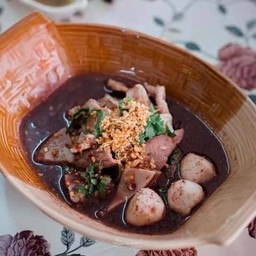 ก๋วยเตี๋ยวหมูรวมเครื่องใน