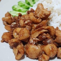ไก่กระเทียม ราดข้าว
