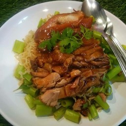 บะหมี่ขาหมู