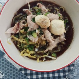 ก๋วยเตี๋ยวหมู มีอิ่ม เตี๋ยว3อย่าง4รสเด็ดแซบ