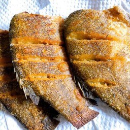 ปลาสลิดทอด1ตัว