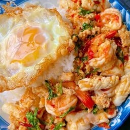 ต้นโพธิ์ใหญ่ ข้าวต้มปลา