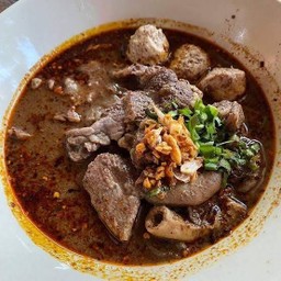 ก๋วยเตี๋ยวเรือติดแอร์