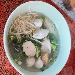 เกาเหลาลูกชิ้นปลา