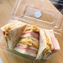 แซนวิชหมูหยองโบโลน่า