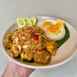 ข้าวผัดไก่กอและ