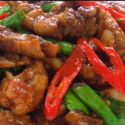 ข้าวผัดพริกแกงไก่