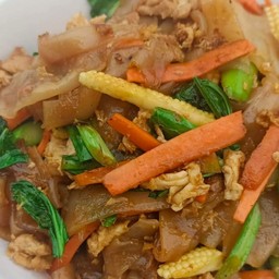 ผัดซีอิ้ว หมู
