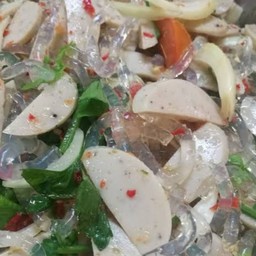 ยำไก่ยอเส้นแก้วหมูสับ