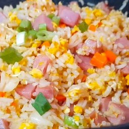 ข้าวผัดแฮม