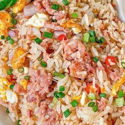 ข้าวผัดแหนม