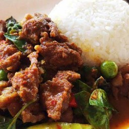 พริกแกงเนื้อ/ราดข้าว