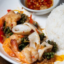 ข้าวทะเลผัดฉ่า
