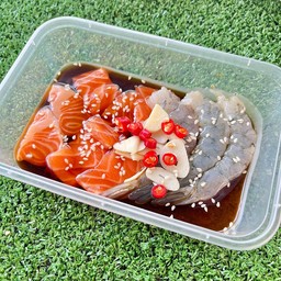 แซลม่อน +กุ้งดองซีอิ้ว 1 กล่อง
