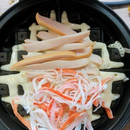 วาฟเฟิล ไส้กรอก+ปูอัดเบนโตะ