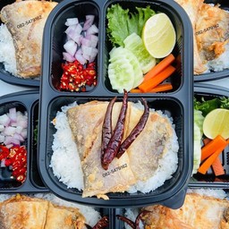 ข้าวปลาส้มทรงเครื่อง