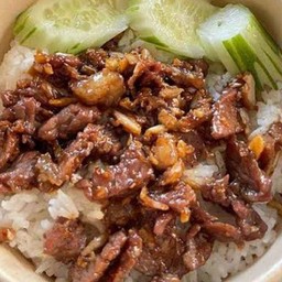เนื้อกระเทียม/ราดข้าว