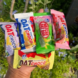 ขนมข้าวโอ๊คของมาเล ( Oat Choco ) 2 ชิ้น รบกวนระบุรสชาติ