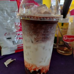 นมสดสตอเบอรี่ช็อกโก้