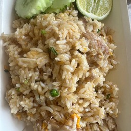 ข้าวผัดไก่