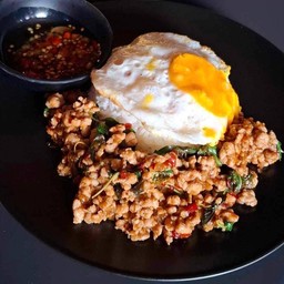 กะเพราไก่สับ