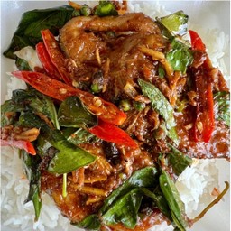 ผัดฉ่าปลาดุก