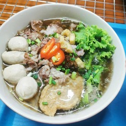 ก๋วยเตี๋ยวหมูสิงคโปร์ (พิเศษ)