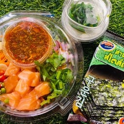 แซลม่อนดองซีอิ้ว(เก่งกะสุม่อนแซวหอยสด ตลาดนัดคนเดินปราจีนบุรี