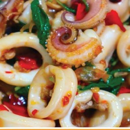 กะเพาปลาหมึก