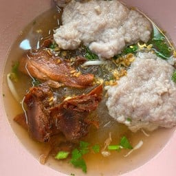 เล็กน้ำ