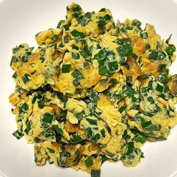 韭菜炒鸡蛋 ไข่เจียวกุยช่าย