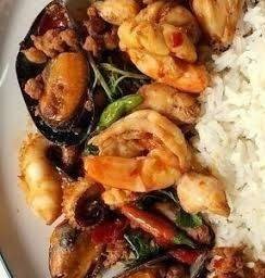 กะเพราทะเลราดข้าว