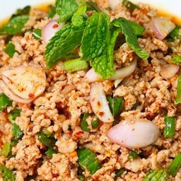 ข้าวลาบหมู