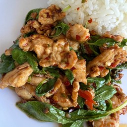 กระเพราไก่