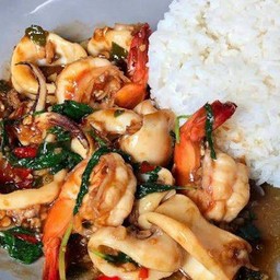 กะเพราทะเลรวม/ราดข้าว