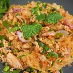 ลาบวุ้นเส้นหมูสับ