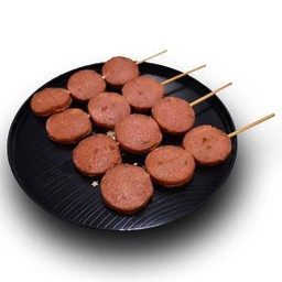 ลูกชิ้นทอด-ยำ น้องเนส