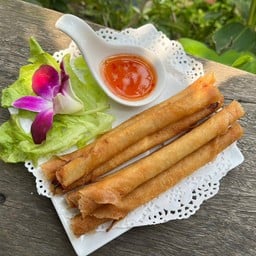 ขลุ่ยปู ปอเปี๊ยะเนื้อปูผสมหมูสับ