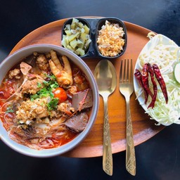 ร้าน กินกับเส้น ขนมจีนน้ำเงี้ยว สูตร เชียงราย (พระบาท) ร้านกินกับเส้น-พระบาท