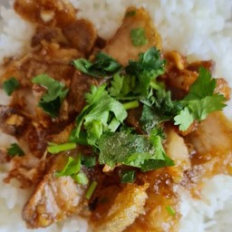 หมูกรอบทอดกระเทียม