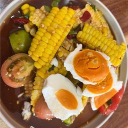 ตำข้าวโพดไข่เค็ม